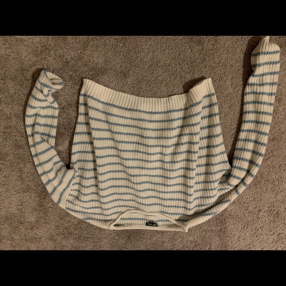 Blue and white knit crop top sweater